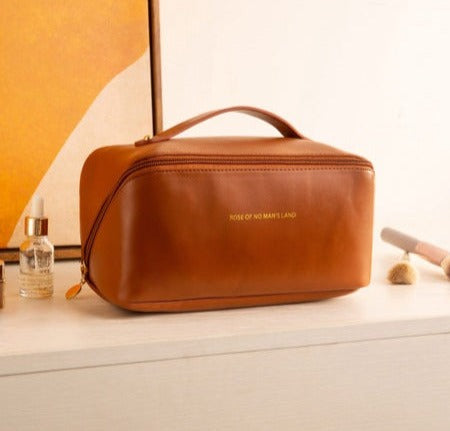 MAKEUP TRAVEL BAG - 50% OFF 🔥
