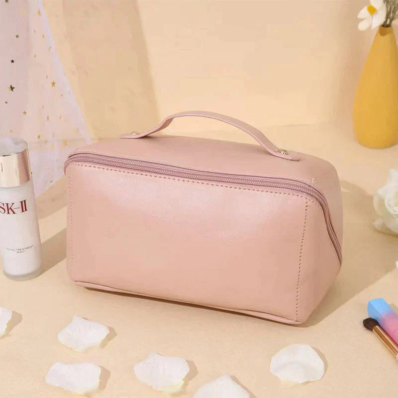 MAKEUP TRAVEL BAG - 50% OFF 🔥