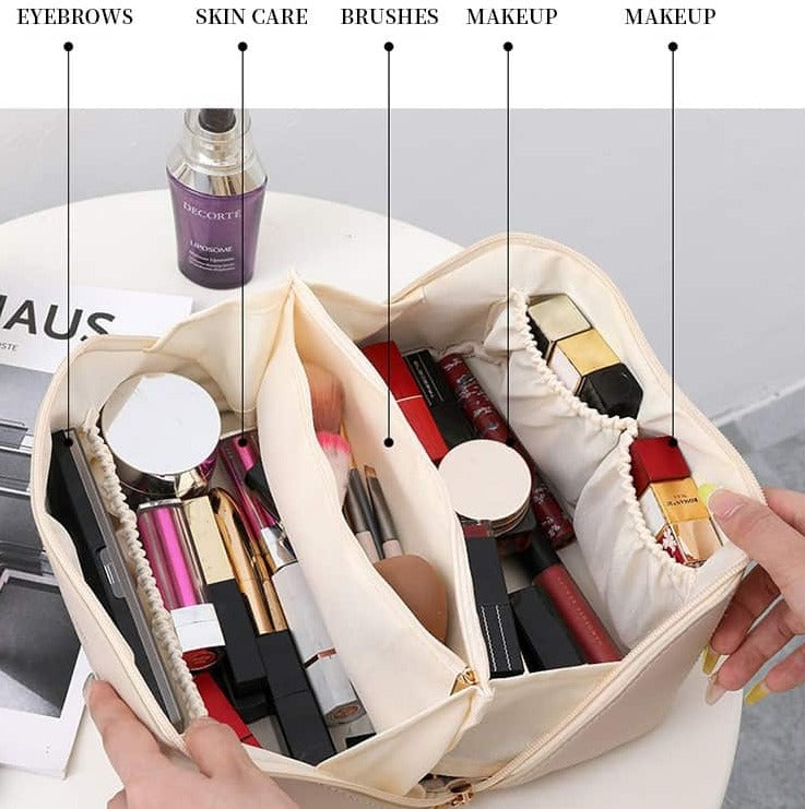 MAKEUP TRAVEL BAG - 50% OFF 🔥