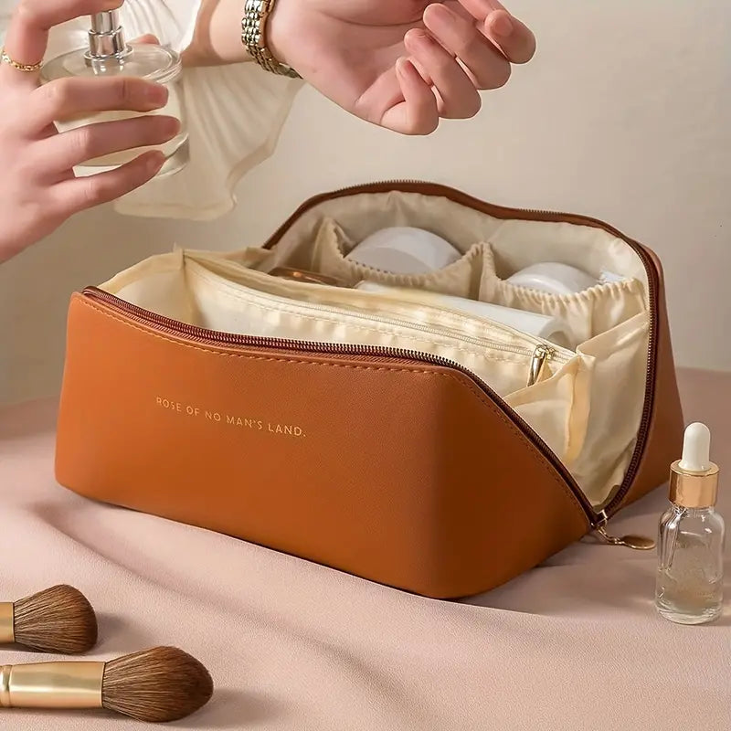 MAKEUP TRAVEL BAG - 50% OFF 🔥